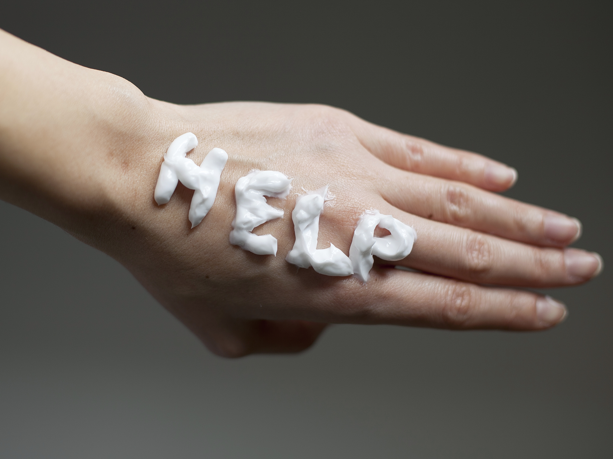 Drei wichtige Regeln bei trockenen Händen - Tipps für eine optimale Handpflege