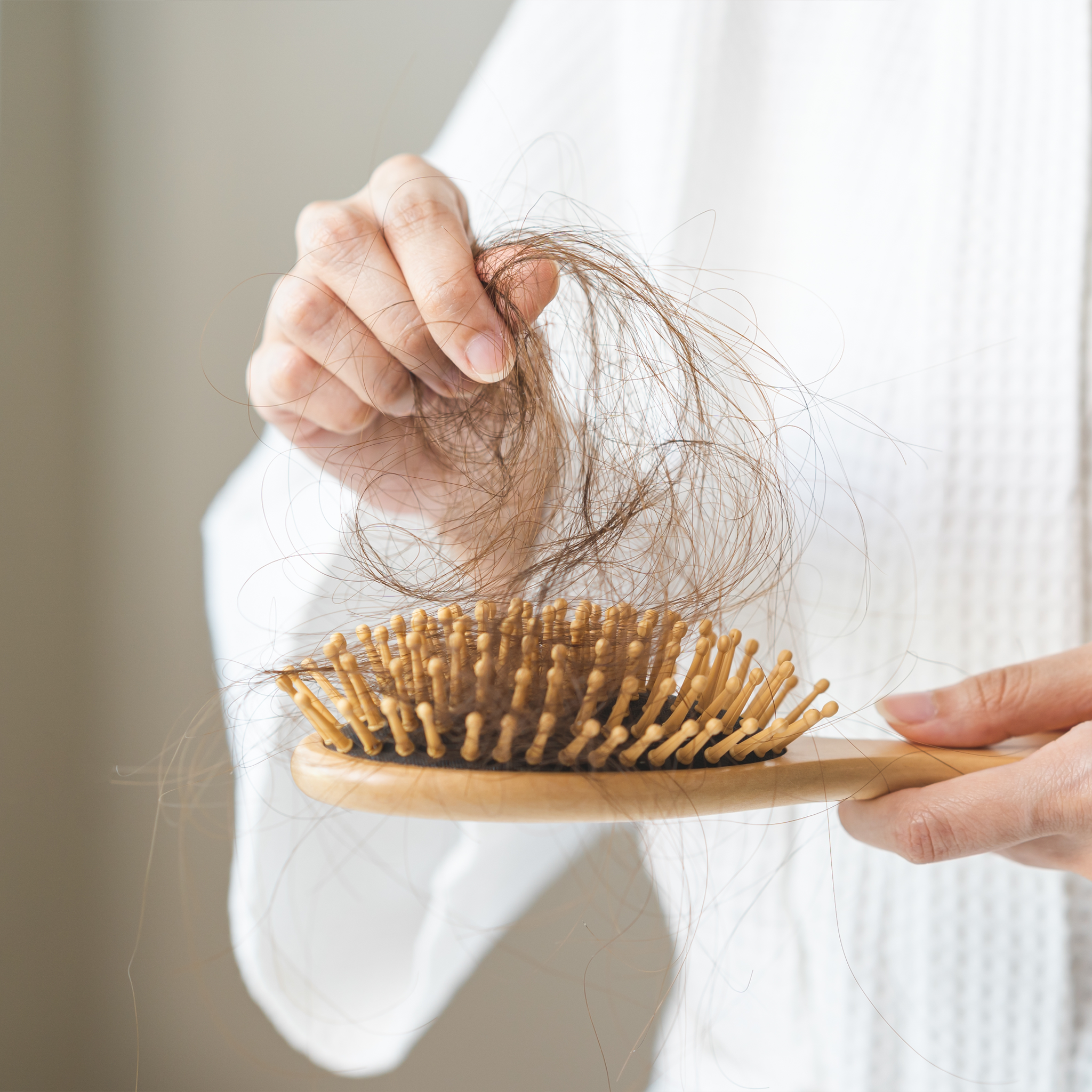 Haarausfall? So findest du heraus, ob er normal ist!